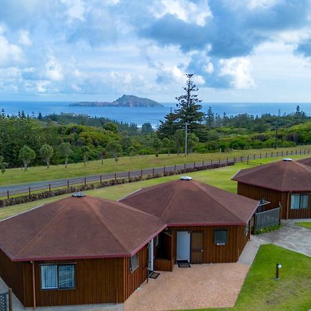 Ocean Breeze Cottages Burnt Pine Extérieur photo