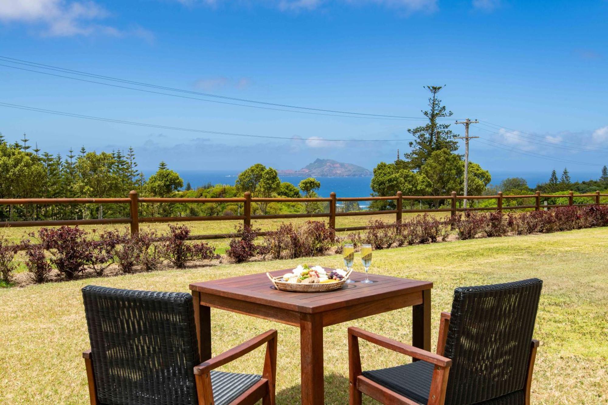 Ocean Breeze Cottages Burnt Pine Extérieur photo