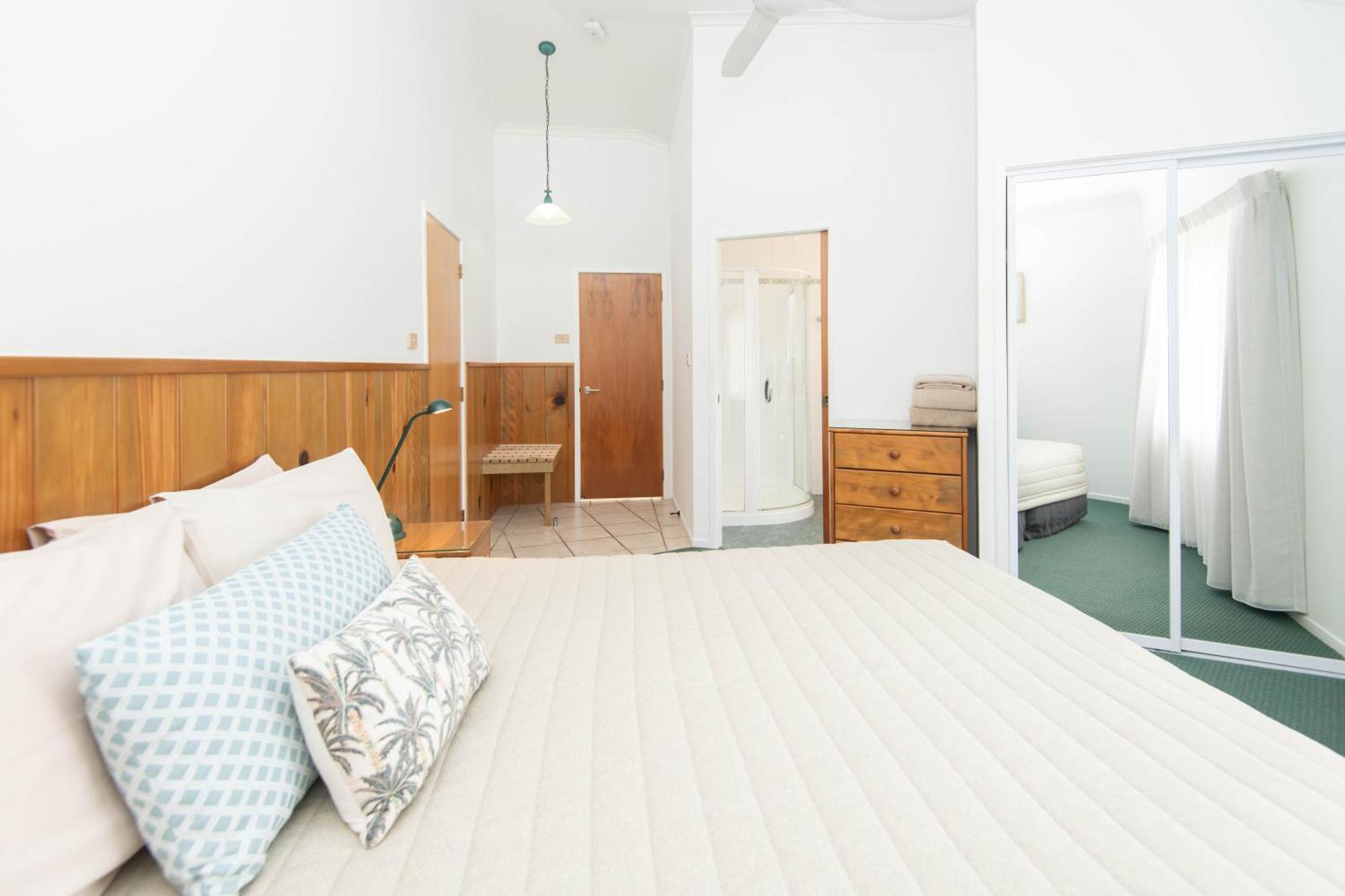 Ocean Breeze Cottages Burnt Pine Extérieur photo